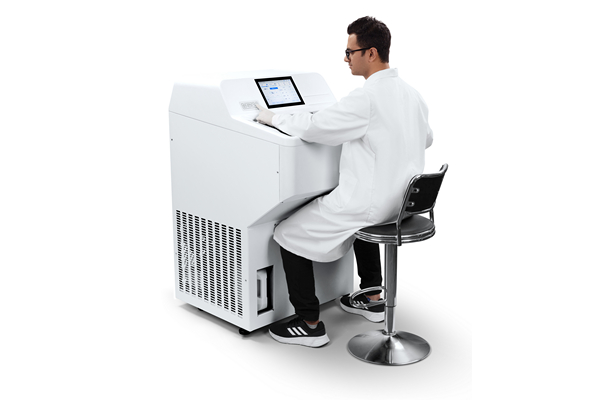 cryostat-2.jpg
